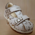 nu-pied-bebe-chaussures-dessert11