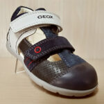 nu-pied-bebe-chaussures-dessert4