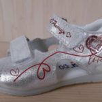 nu-pieds-bebe-e23-chaussures-dessert02