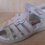 nu-pieds-bebe-e25-chaussures-dessert03